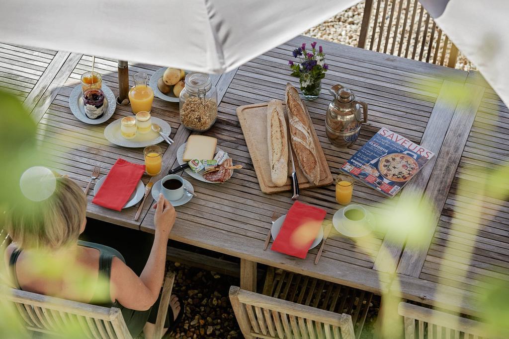 Abbaye Du Palais Bed & Breakfast Thauron ภายนอก รูปภาพ