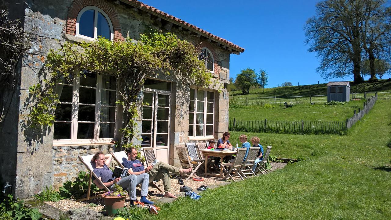Abbaye Du Palais Bed & Breakfast Thauron ภายนอก รูปภาพ